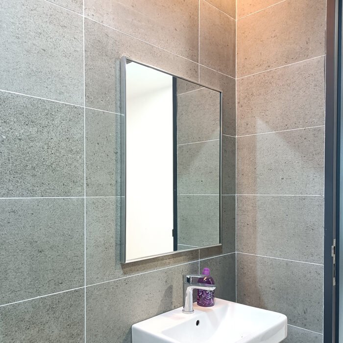 Aluminum Frame Mirror (76cm x 61cm) - Image 5